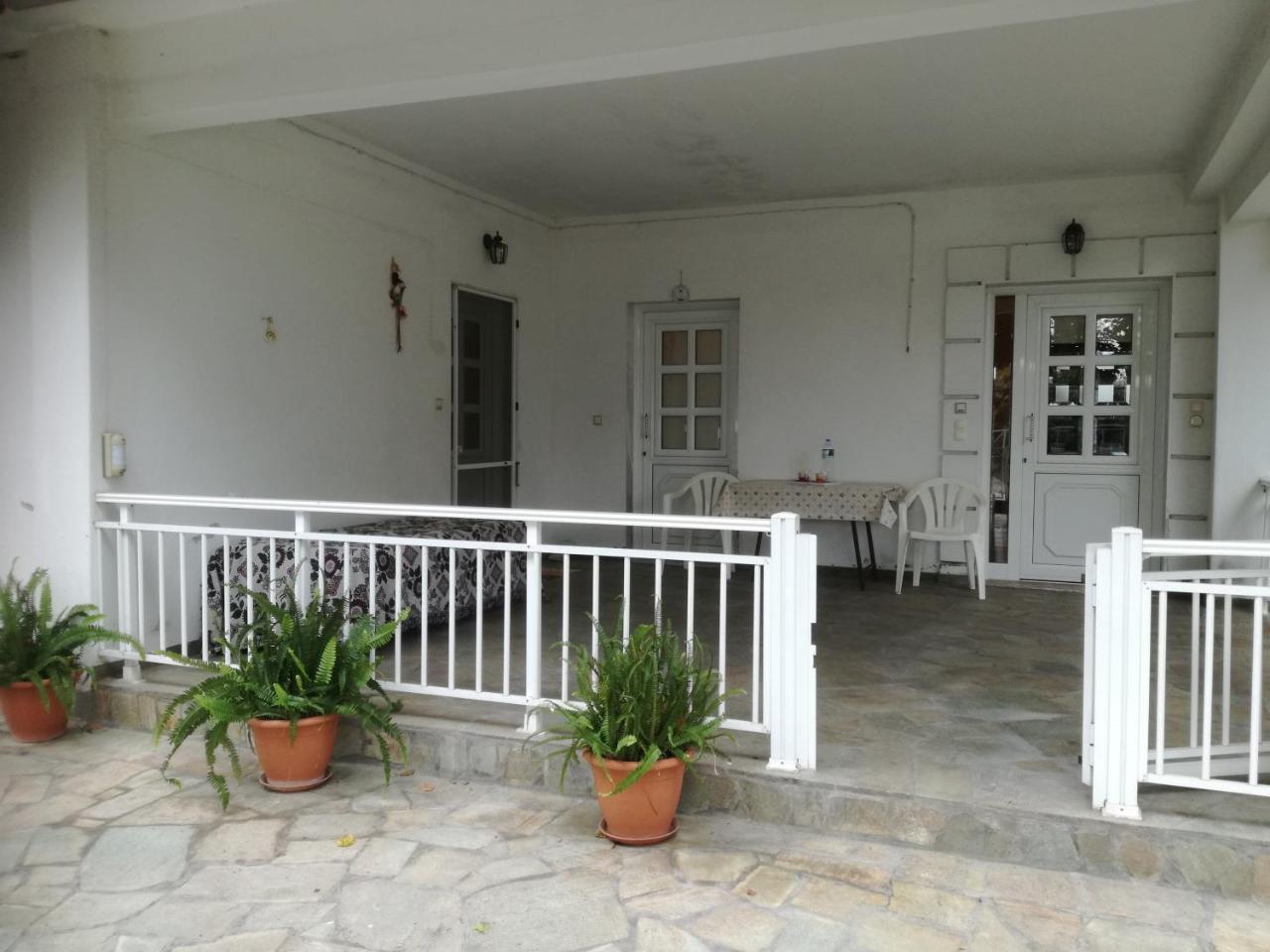 Apartment Korinos Mama Machi Buitenkant foto